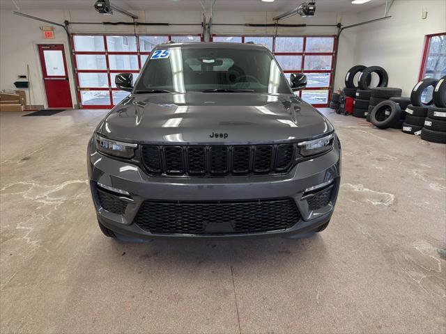 2025 Jeep Grand Cherokee GRAND CHEROKEE LIMITED 4X4 2025 Jeep Grand Cherokee GRAND CHEROKEE LIMITED 4X4