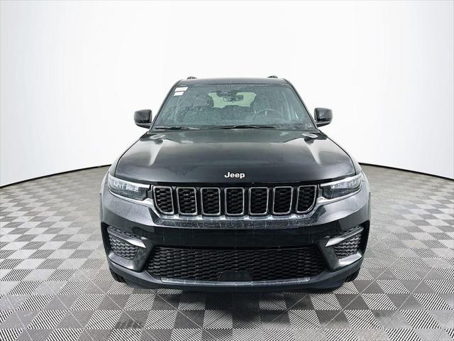 2025 Jeep Grand Cherokee GRAND CHEROKEE LAREDO 4X4