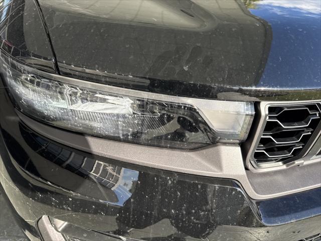 2026 Jeep Grand Cherokee Altitude 4x2