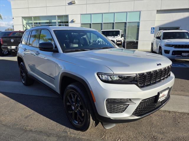 2025 Jeep Grand Cherokee Altitude 4x2