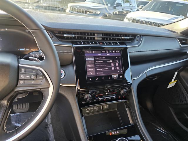 2025 Jeep Grand Cherokee Altitude 4x2