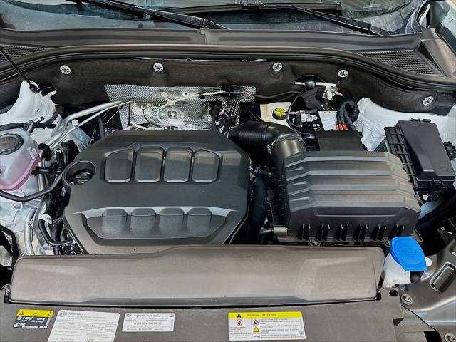 2026 Volkswagen Atlas Cross Sport SEL R-Line Black