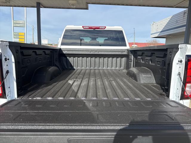 2026 GMC Sierra 2500HD Crew Cab, Standard Bed, Pro, 4WD