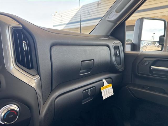 2026 GMC Sierra 2500HD Crew Cab, Standard Bed, Pro, 4WD