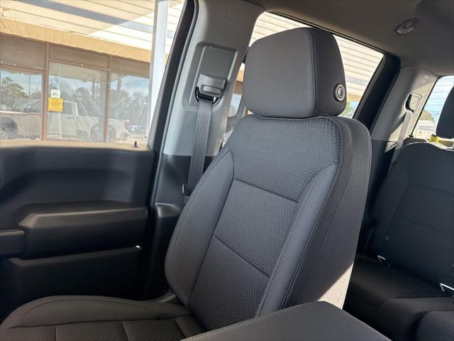 2026 GMC Sierra 2500HD Crew Cab, Standard Bed, Pro, 4WD