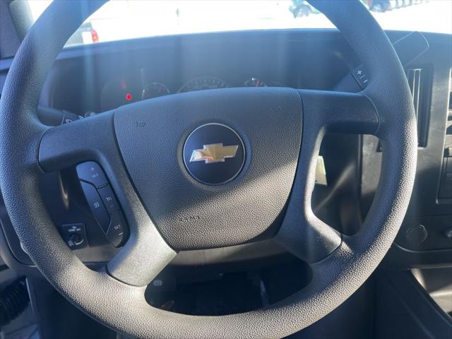 2025 Chevrolet Express Cargo Van RWD 2500 Extended Wheelbase WT