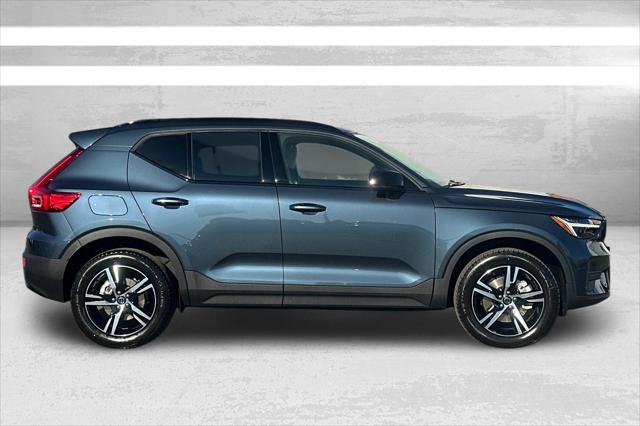 2026 Volvo XC40 B4 Core