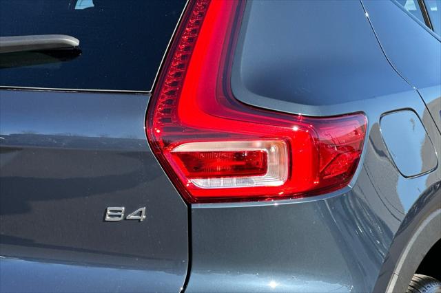 2026 Volvo XC40 B4 Core