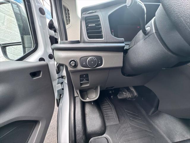 2026 Ford Transit Cargo Van Base