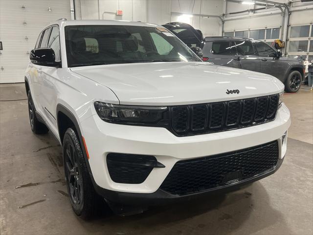 2024 Jeep Grand Cherokee Altitude X 4x4 2024 Jeep Grand Cherokee Altitude X 4x4