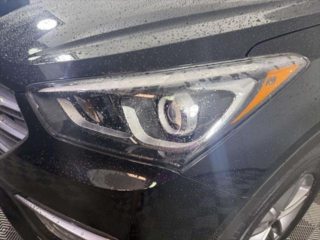 2017 Hyundai Santa Fe Sport 2.4L 2017 Hyundai Santa Fe Sport 2.4L