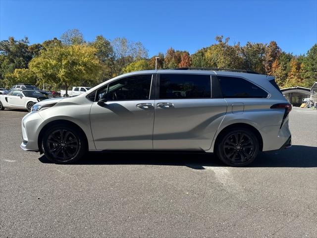 2022 Toyota Sienna XSE 2022 Toyota Sienna XSE