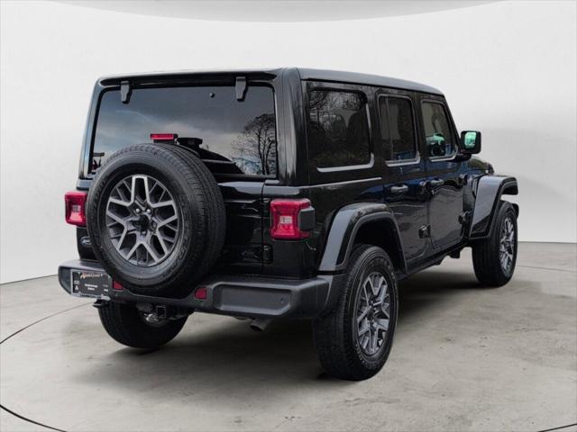 2025 Jeep Wrangler 4-Door Sahara 4x4