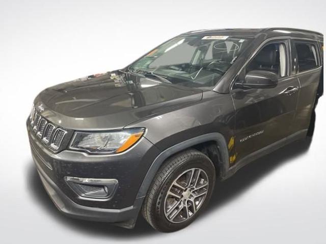 2017 Jeep New Compass Latitude FWD 2017 Jeep New Compass Latitude FWD