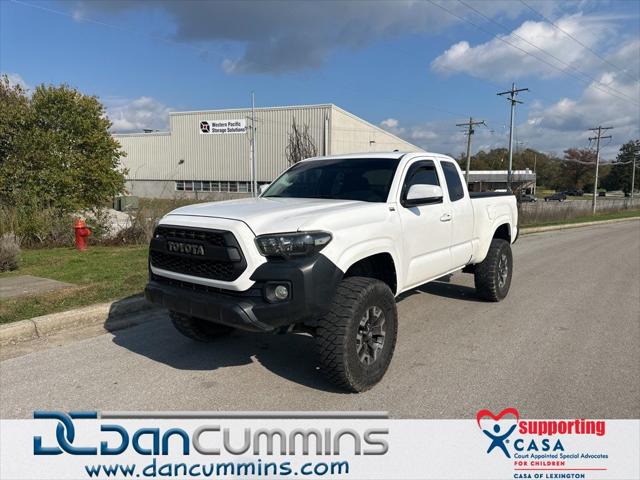 2017 Toyota Tacoma SR