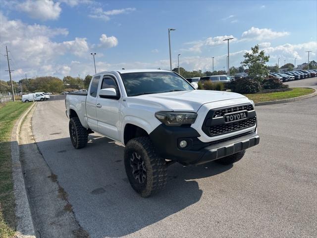 2017 Toyota Tacoma SR