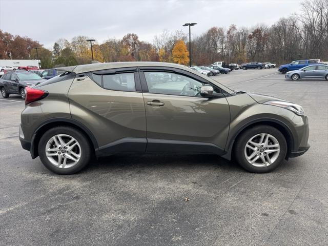 2021 Toyota C-HR LE 2021 Toyota C-HR LE