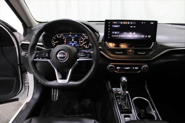 2025 Nissan Altima SL FWD