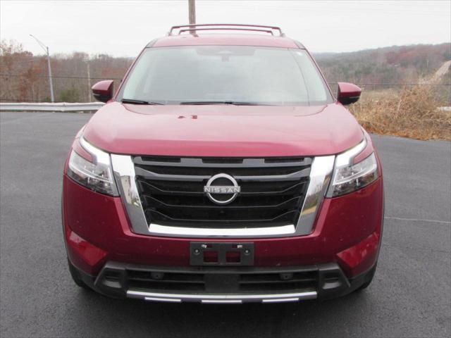 2024 Nissan Pathfinder SL 4WD 2024 Nissan Pathfinder SL 4WD