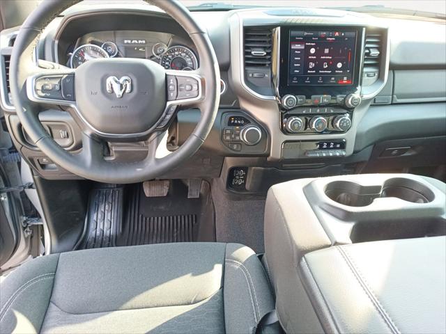 2025 RAM 1500 Lone Star Crew Cab 4x4 57 Box