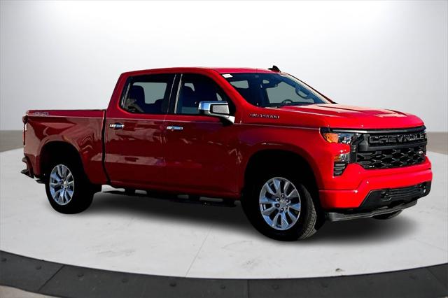 2022 Chevrolet Silverado 1500 4WD Crew Cab Short Bed Custom 2022 Chevrolet Silverado 1500 4WD Crew Cab Short Bed Custom