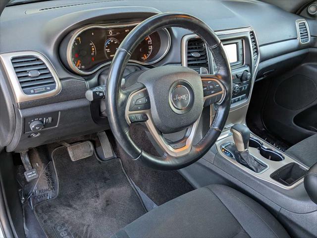 2017 Jeep Grand Cherokee Laredo 4x4