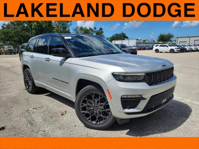 2025 Jeep Grand Cherokee GRAND CHEROKEE SUMMIT RESERVE 4X4