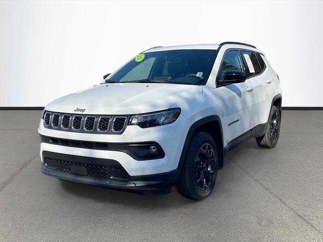 2025 Jeep Compass Latitude 4x4 2025 Jeep Compass Latitude 4x4