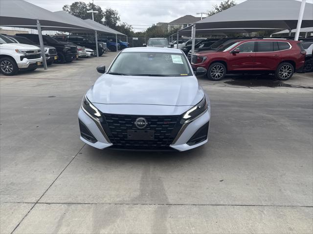 2023 Nissan Altima SR FWD