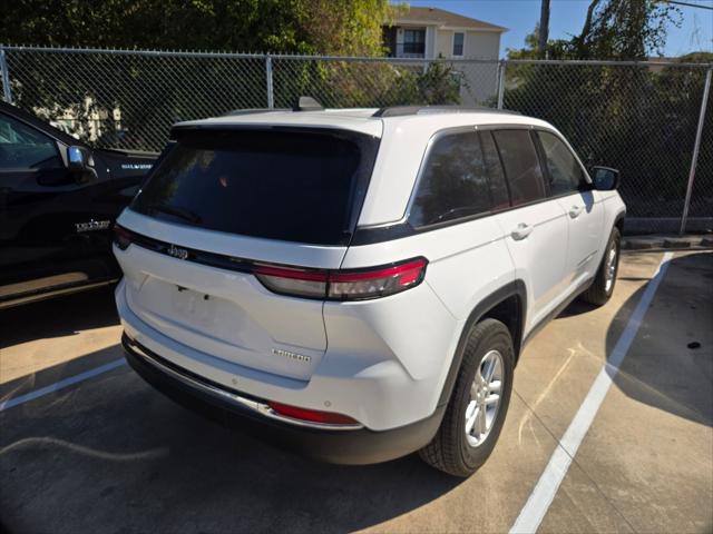 2024 Jeep Grand Cherokee Laredo 4x2 2024 Jeep Grand Cherokee Laredo 4x2