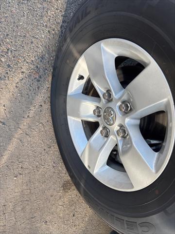 2023 RAM 1500 Classic SLT Crew Cab 4x4 57 Box