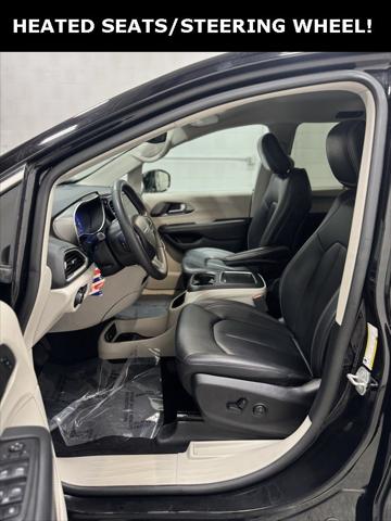 2024 Chrysler Pacifica Touring L 2024 Chrysler Pacifica Touring L