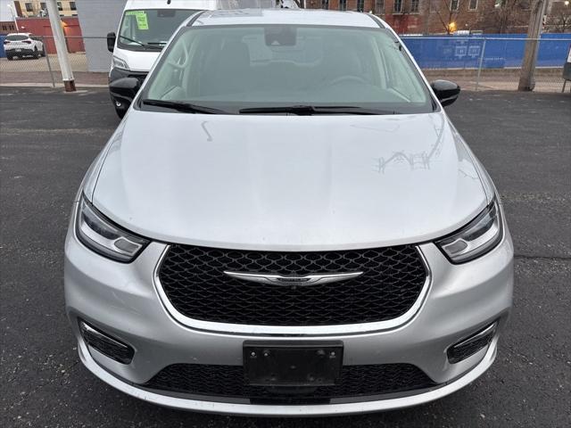 2024 Chrysler Pacifica Touring L 2024 Chrysler Pacifica Touring L