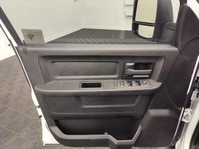 2025 Ram 2500 Tradesman Crew Cab 4x4 6'4" Box