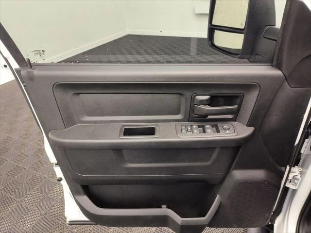 2025 Ram 2500 Tradesman Crew Cab 4x4 6'4" Box