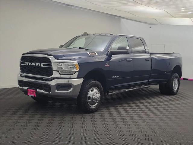 2022 RAM 3500 Tradesman Crew Cab 4x4 8 Box