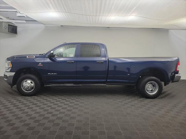 2022 RAM 3500 Tradesman Crew Cab 4x4 8 Box