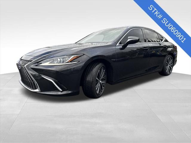 2025 Lexus ES 300h 300h
