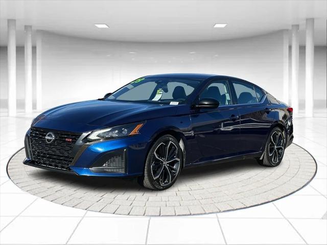 2023 Nissan Altima SR FWD