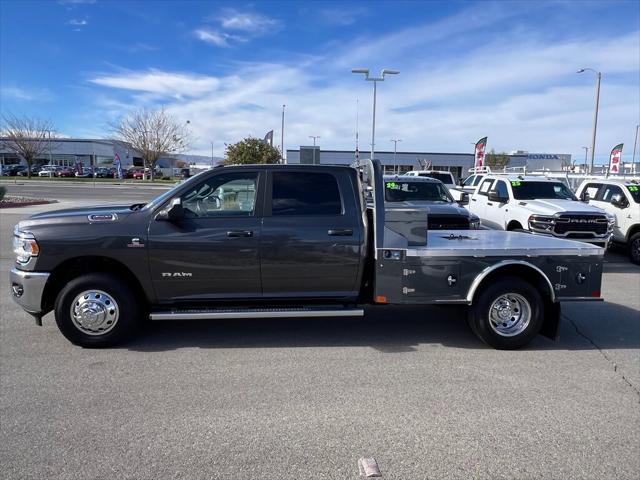 2022 RAM 3500 Big Horn Crew Cab 4x2 8 Box