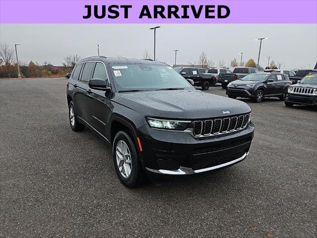 2023 Jeep Grand Cherokee L Laredo 4x4 2023 Jeep Grand Cherokee L Laredo 4x4