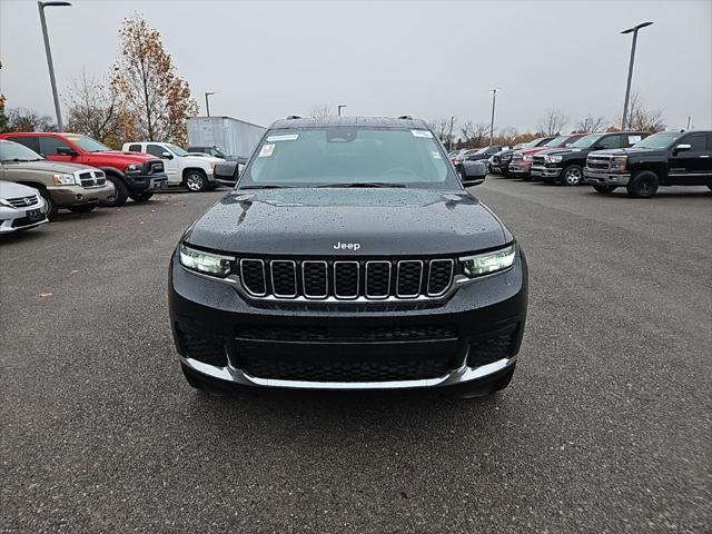 2023 Jeep Grand Cherokee L Laredo 4x4 2023 Jeep Grand Cherokee L Laredo 4x4