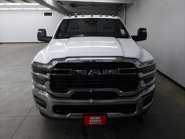 2026 RAM Ram 3500 Chassis Cab RAM 3500 TRADESMAN CHASSIS REGULAR CAB 4X4 84 CA 2026 RAM Ram 3500 Chassis Cab RAM 3500 TRADESMAN CHASSIS REGULAR CAB 4X4 84 CA