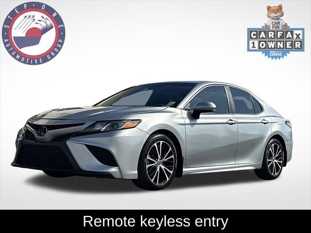 2018 Toyota Camry SE