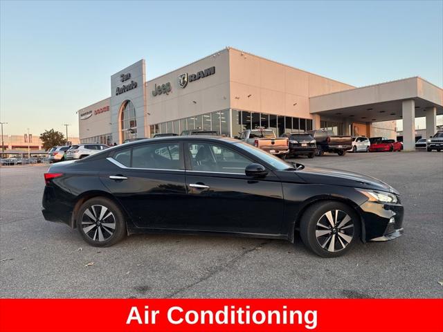 2022 Nissan Altima SV FWD