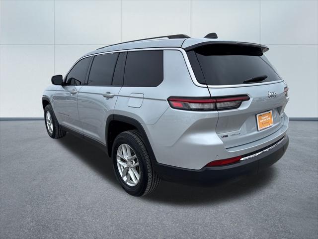 2021 Jeep Grand Cherokee L Laredo 4x4