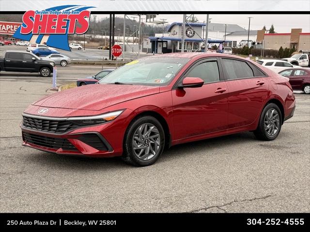 2024 Hyundai Elantra Hybrid Blue 2024 Hyundai Elantra Hybrid Blue