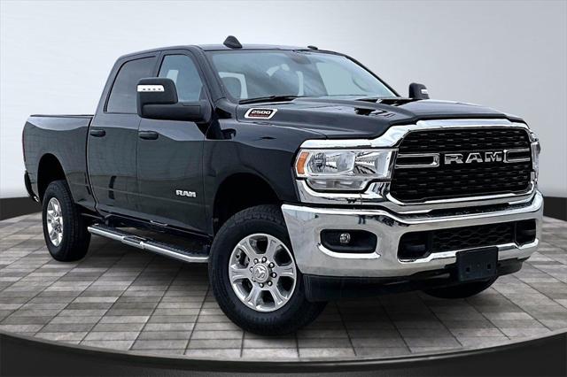 2024 RAM 2500 Big Horn Crew Cab 4x4 64 Box