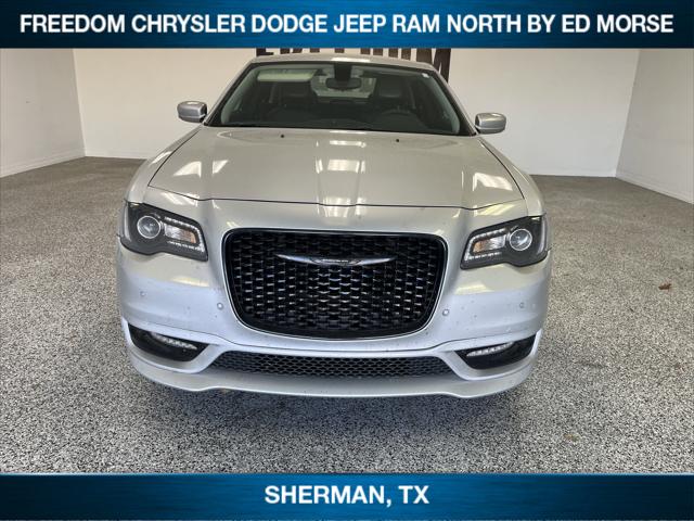 2023 Chrysler 300 Touring L