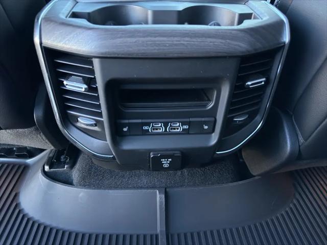 2026 Ram 1500 Laramie Crew Cab 4x4 5'7" Box